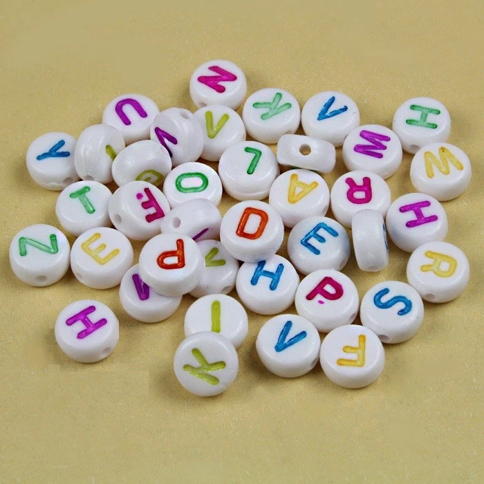 Lot De 200 Perles Alphabet Blanches Acrylique 7mm - Lettres Et Cœurs Aléatoires - Pour Création De Bijoux