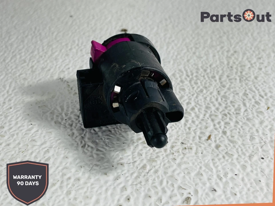 Interruptor sensor de parada de pedal lámpara luz de freno Audi Q5 2009-2012 914689963 OEM Foto 2 de 4