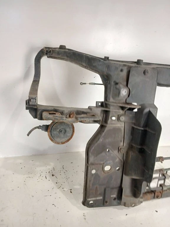 Hyundai Tucson JM 2007 radiator support slam panel ALD3667 - Image 2 of 4