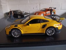 Maisto 1:24 Scale Diecast Model Car Porsche GT2 RS Yellow Excellent Condition