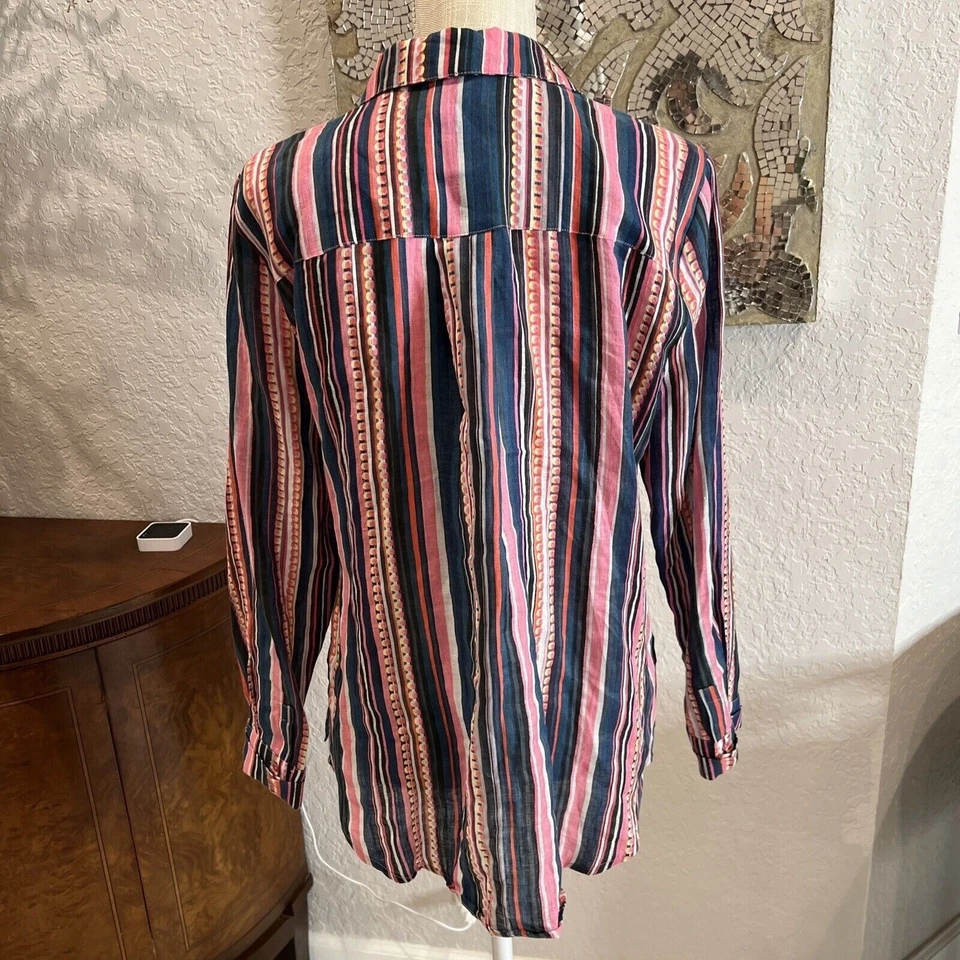 Camisa Cashmere Box colorida a rayas con botones manga larga Foto 4 de 4