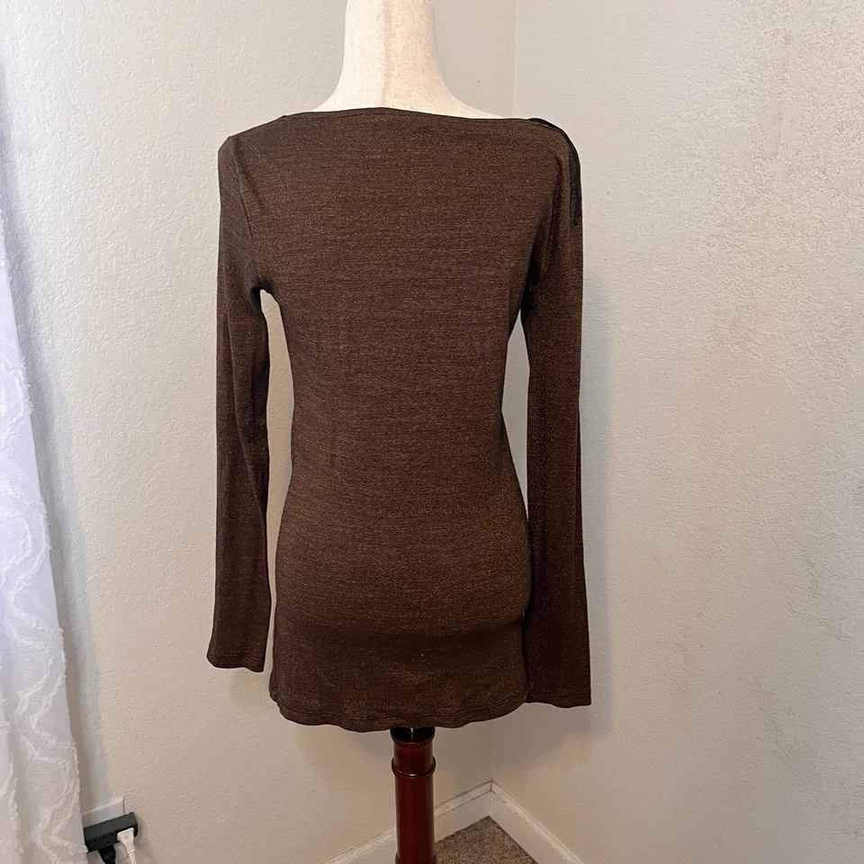 Túnica Michael Stars para mujer dorada metálica talla única cuello drapeado manga larga tejida Foto 3 de 4