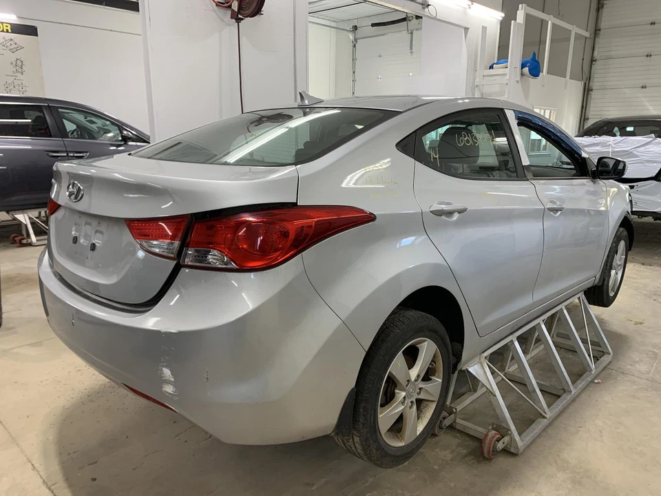 Used ABS Pump and Motor Assembly fits: 2013 Hyundai Elantra Actuator and Pump As - Image 3 of 4