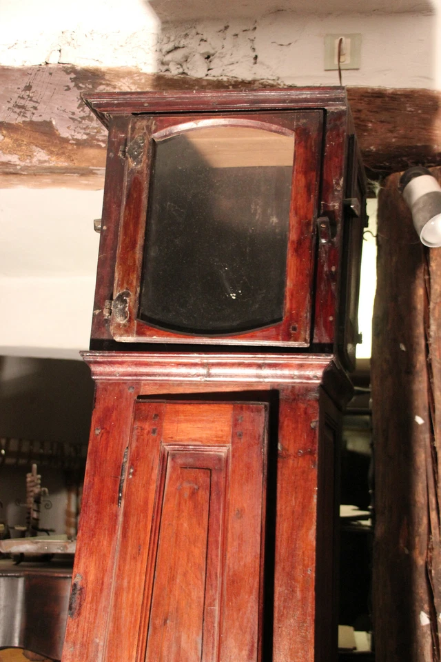 Grande caisse d'horloge en bois. XVIIIe siècle. - Photo 2/4