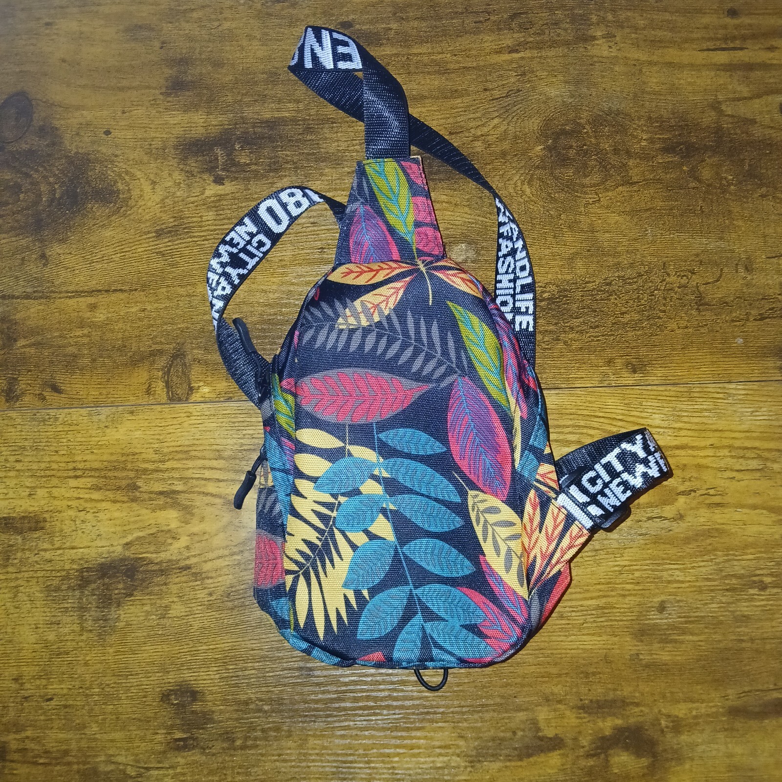 Mini Leaf Print Letter Patch Decor Sling Bag - image 3