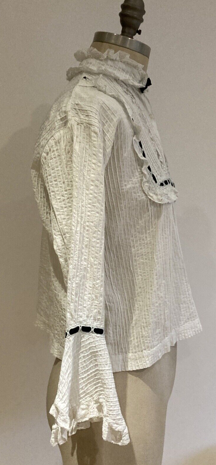 1970s "Mexicana of Lower Sloane Street, London" White Blouse 7