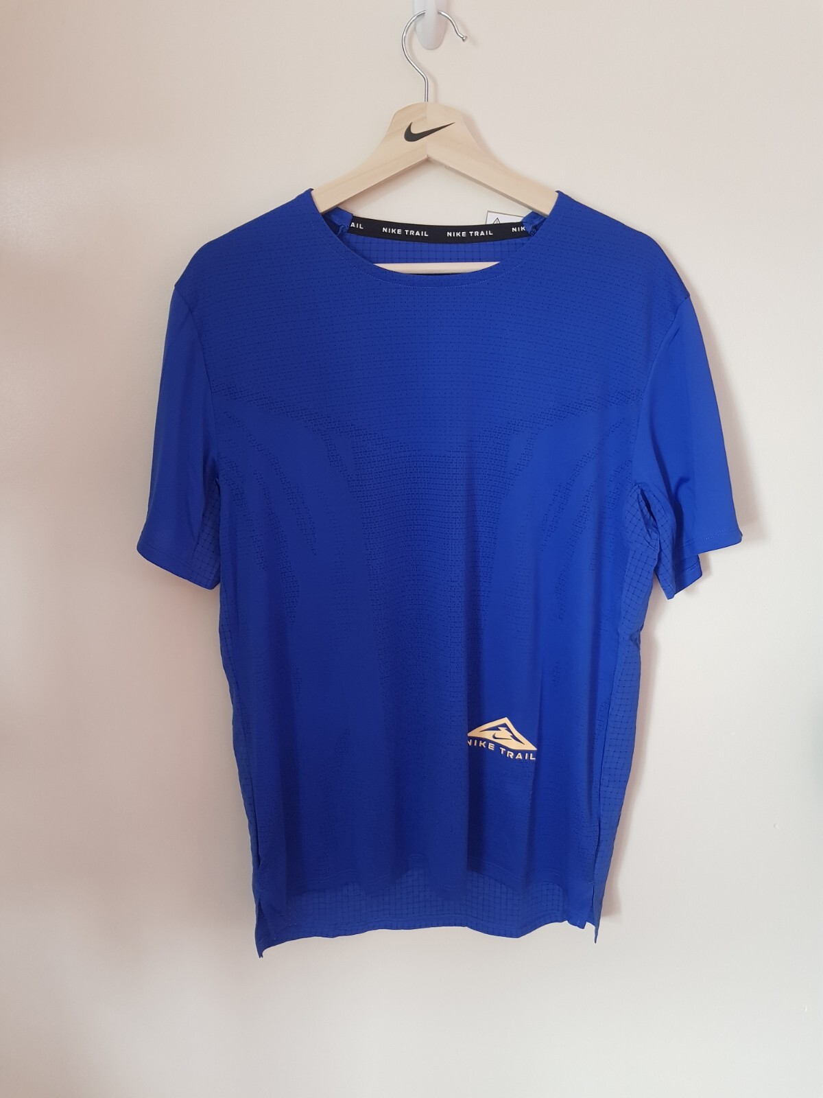 Nike Dri-FIT Rise 365 Men's Trail Running Top Blue Size Small RRP £49.99 BNWT
