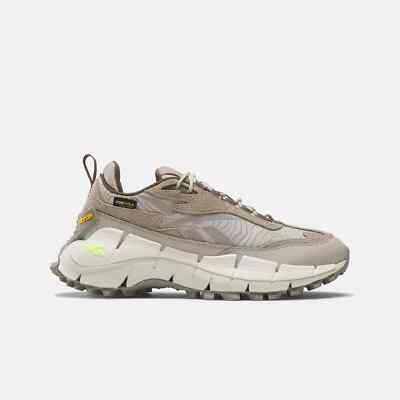 Reebok Zig Kinetica 2.5 Edge Sneakers in Moonstone/Ashen Lilac/Chalk Trainers