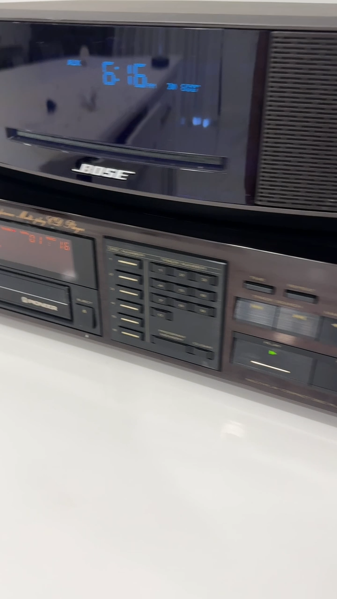 Pioneer PD-M90X CD Player - Wood Sides - Made in Japan - (Video) A