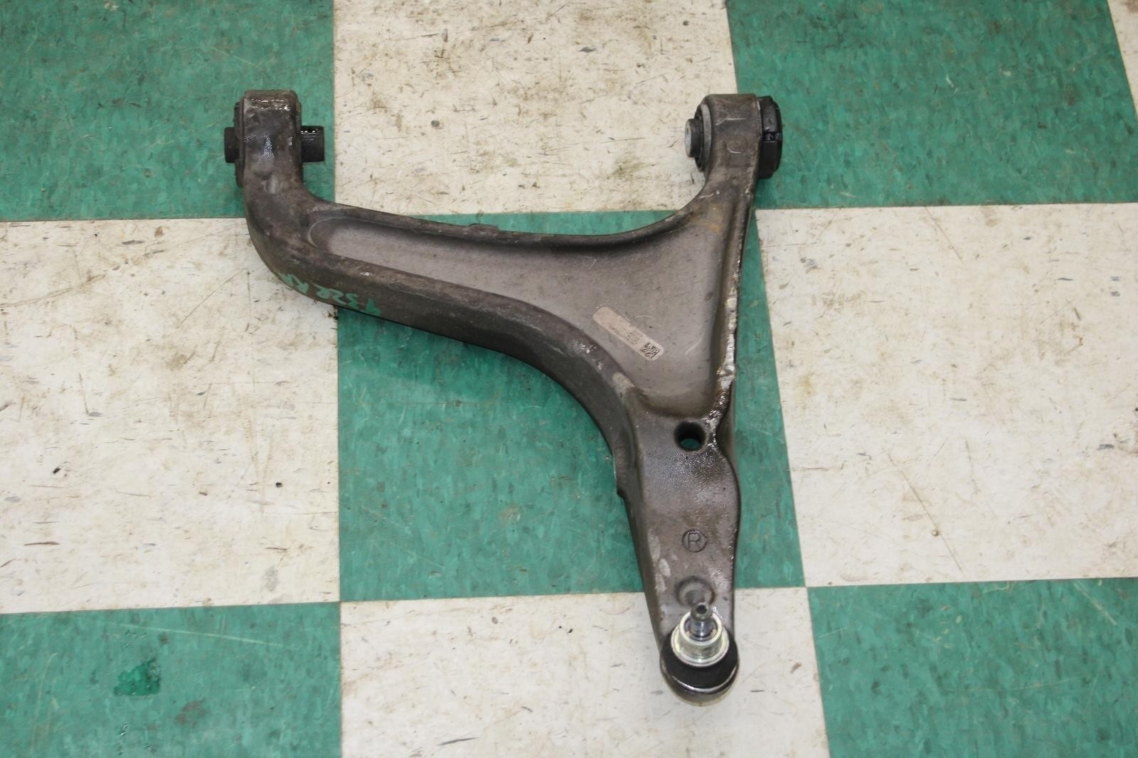 Maserati Ghibli 2014-2017 Front Right Lower Control arm