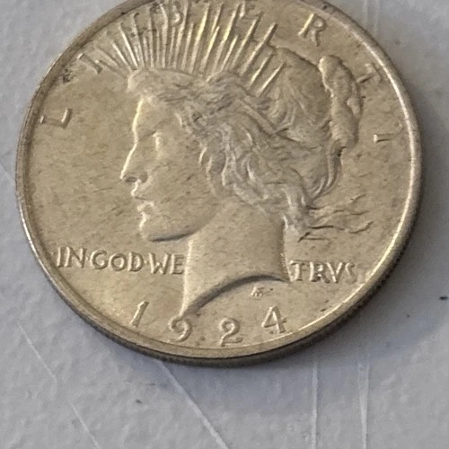 1924 P Peace Dollar $1 Silver Coin Circulated Business Strike 0.9 Fineness