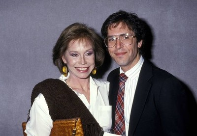 Actress Mary Tyler Moore husband Dr Robert Levine at New York City- Old Photo 5