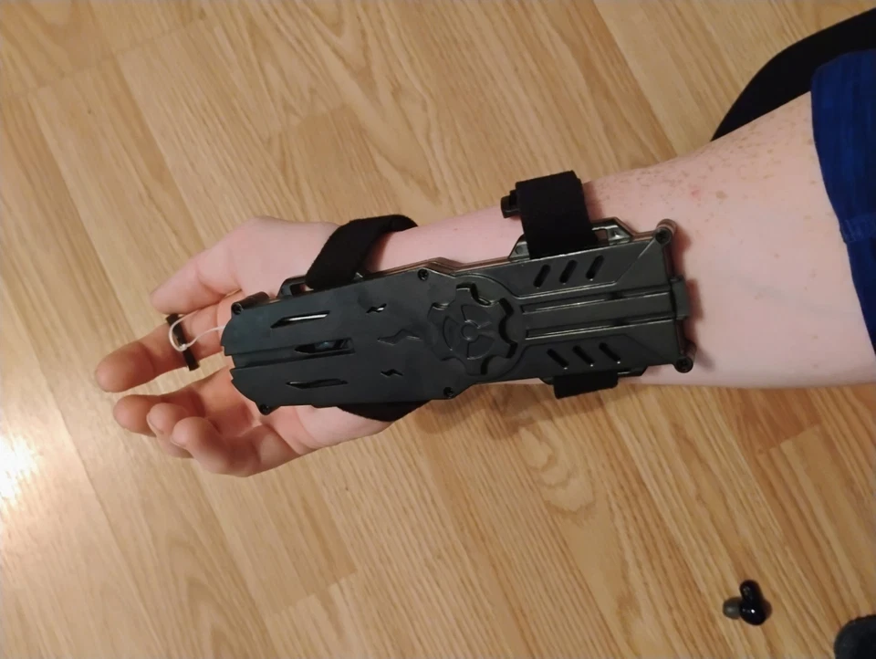 Hoja de entrenamiento de plástico réplica de hoja oculta Assassins Creed  Foto 4 de 4