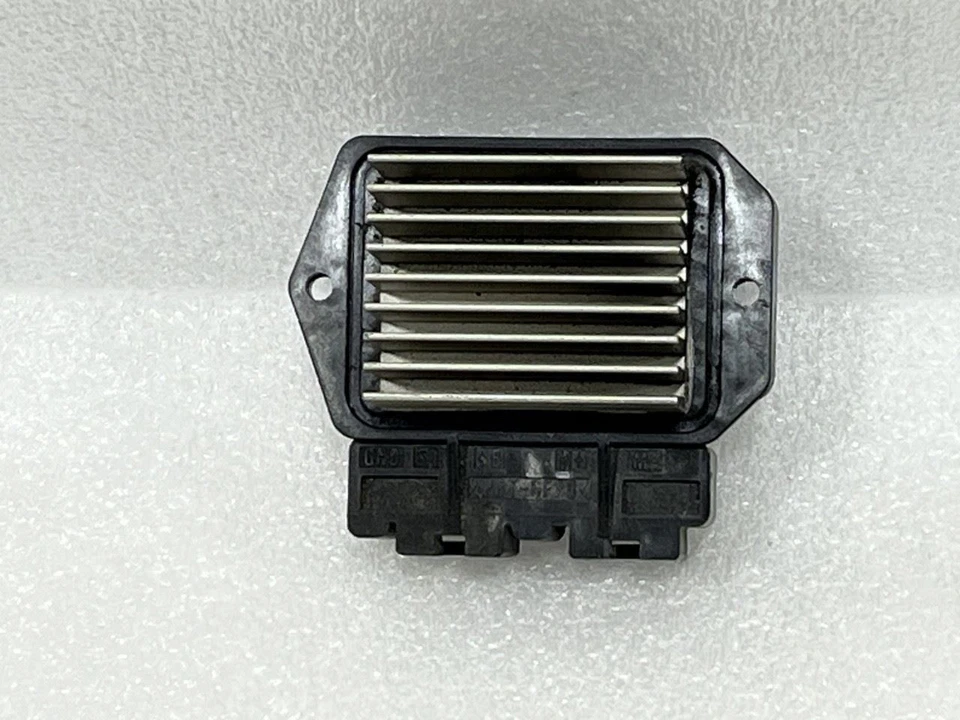 2004 2005 2006 2007 2008 2009 TOYOTA PRIUS BLOWER MOTOR RESISTOR 87165-47020 - Image 2 of 3