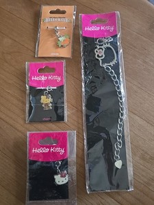 Sanrio Vintage HELLO KITTY 3 Charms & Bracelet NEW Florida Orange Cut Out Pink