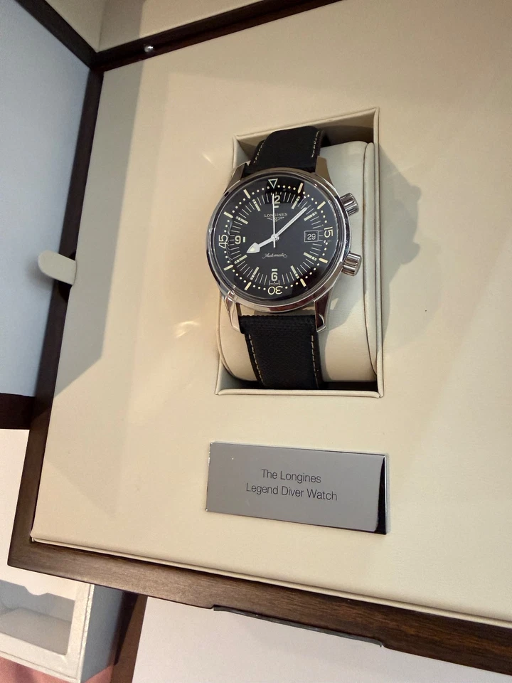 Longines Legend Diver Men's Black Watch - SWISS Masterpiece-MINT - image 2 of 4