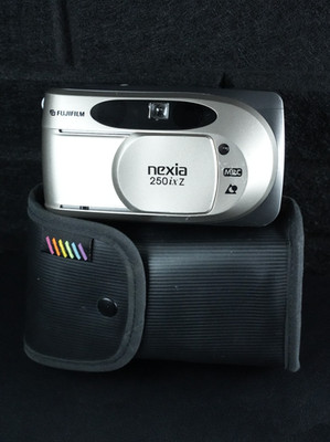 Fujifilm Nexia 250ix Z Vintage 2000's Compact APS Film Camera - tested & working