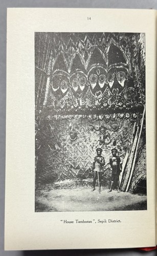 Official Handbook of the Territory of New Guinea (Mandate by League Of Nations) - Afbeelding 9 van 16