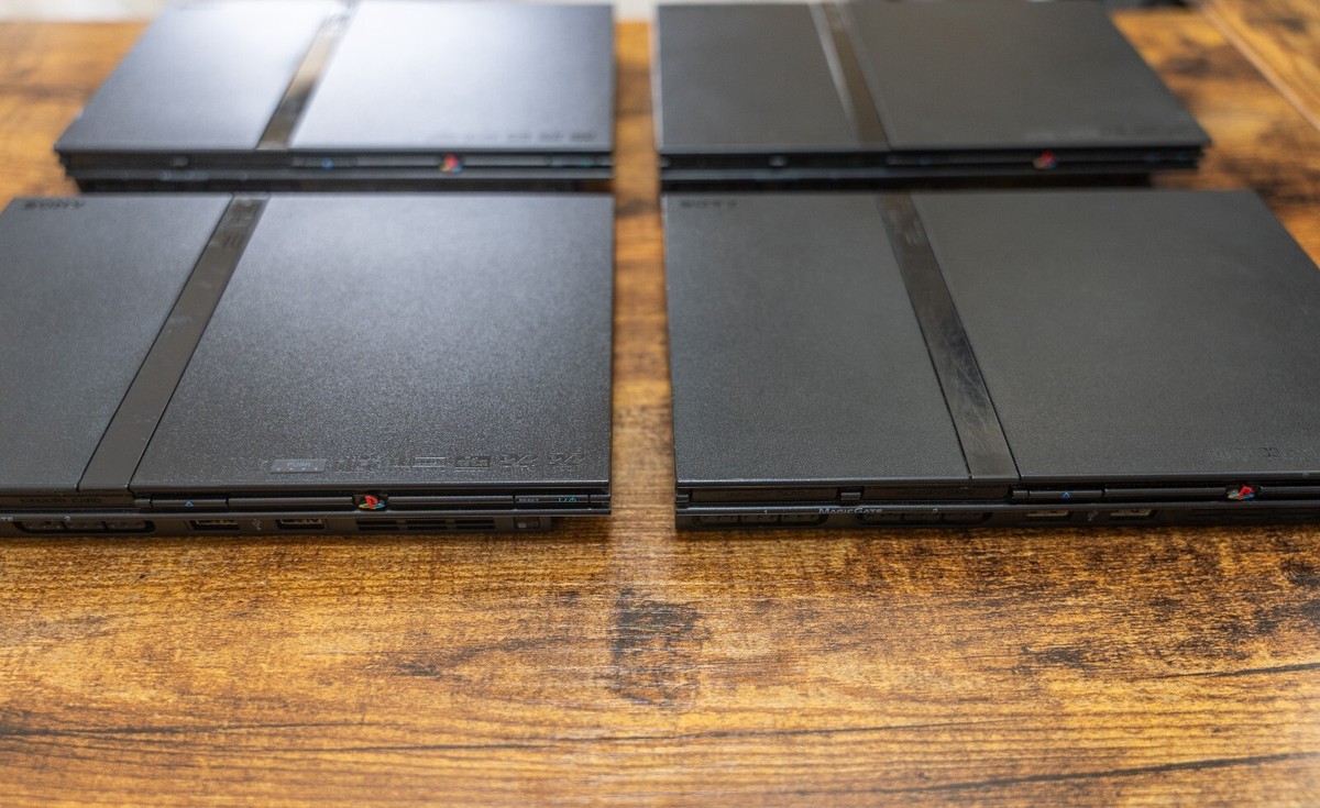 PlayStation 2 (PS2) Slim Console Bundle - Sony - Black