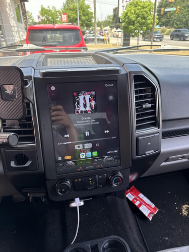 Sold 2017 Ford F-150 Lariat With ROUSH Upgrades In Rochester, NY - Foto 9