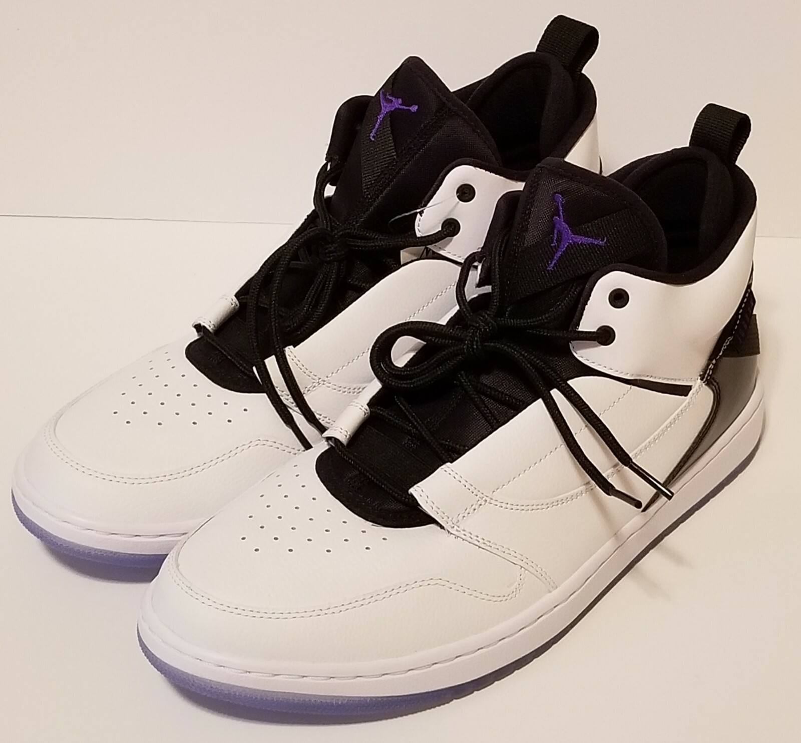 nike air jordan fadeaway bred