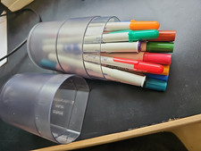 Creative Memories Journal Mate Pen holder  20 Pens in Fine Round Bold Dual Tip