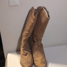 Women's Tan Knee High Western Studded Zip Pointed Toe Boots Size 10 Manmade