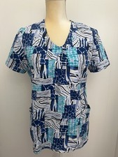 White Cross Scrub Top Size Medium Blue White Designs Medical Vet Nurse Shirt