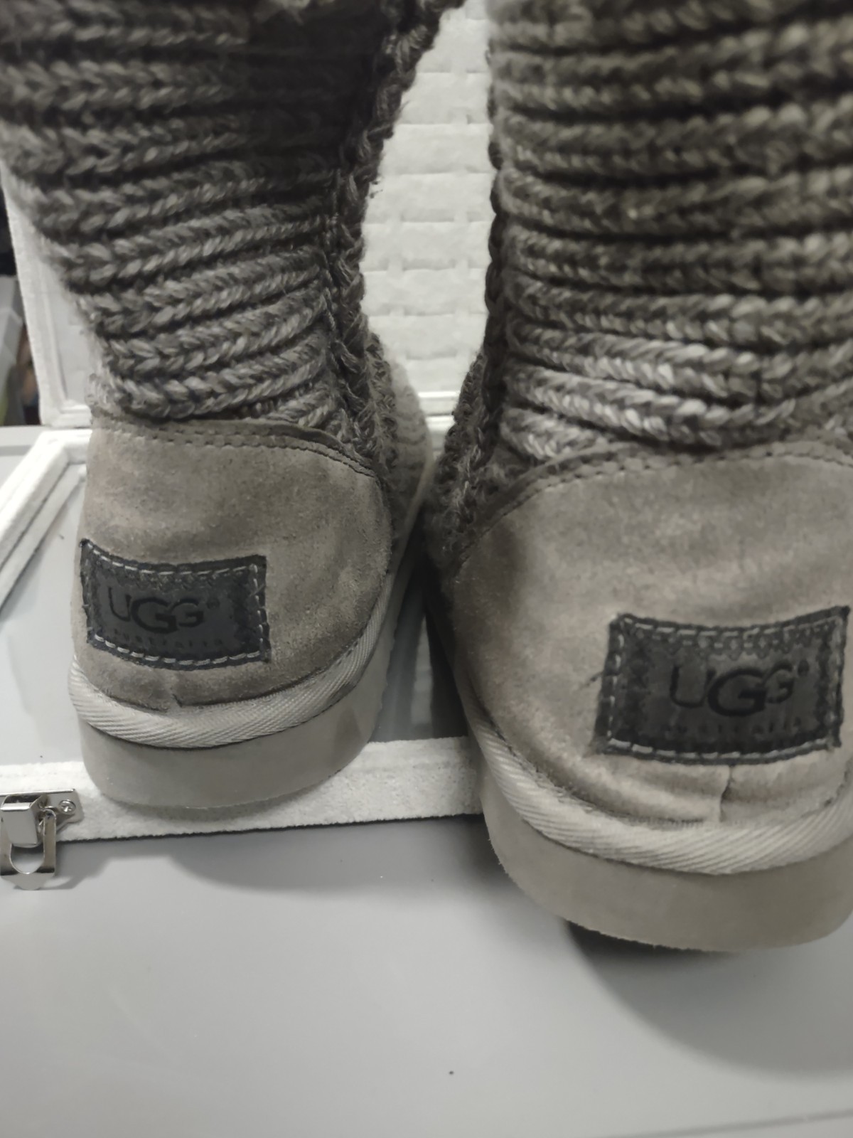 UGG Classic Knit Short Boots Gray Women’s U.S. 8 EU 39 Cozy Winter Authentic image 6