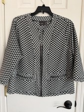 Chico's Travelers Black White Geometric Zip Front Jacket Pockets 3/4 Sleeve Sz 3