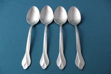 4 Teaspoons Oneida TRIBECA Glossy USA Stainless 6"