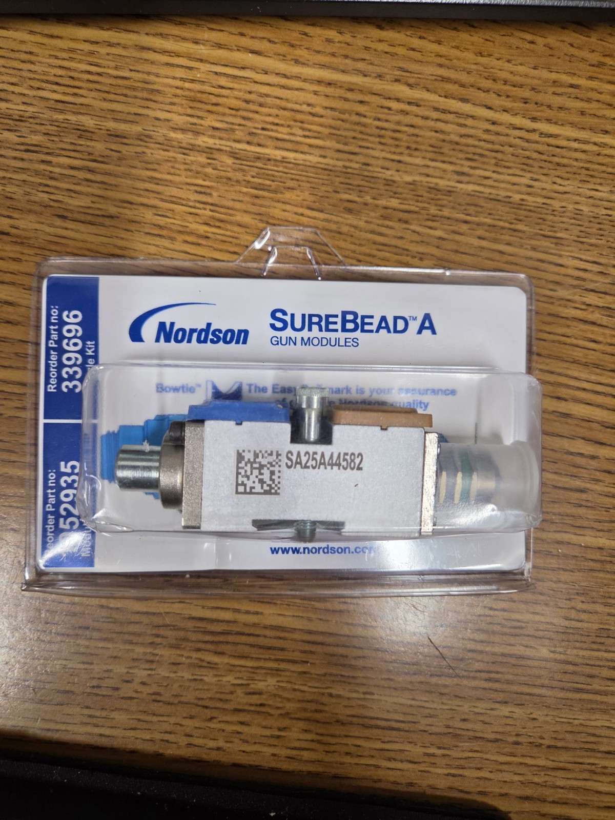 NORDSON 1052935 SUREBEAD A GUN MODULE **NEW IN BOX*...
