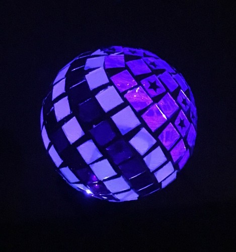 Solar USA Flag Glass Ball Garden Stake Color Change LED Light Outdoor Path Decor - Picture 11 of 12