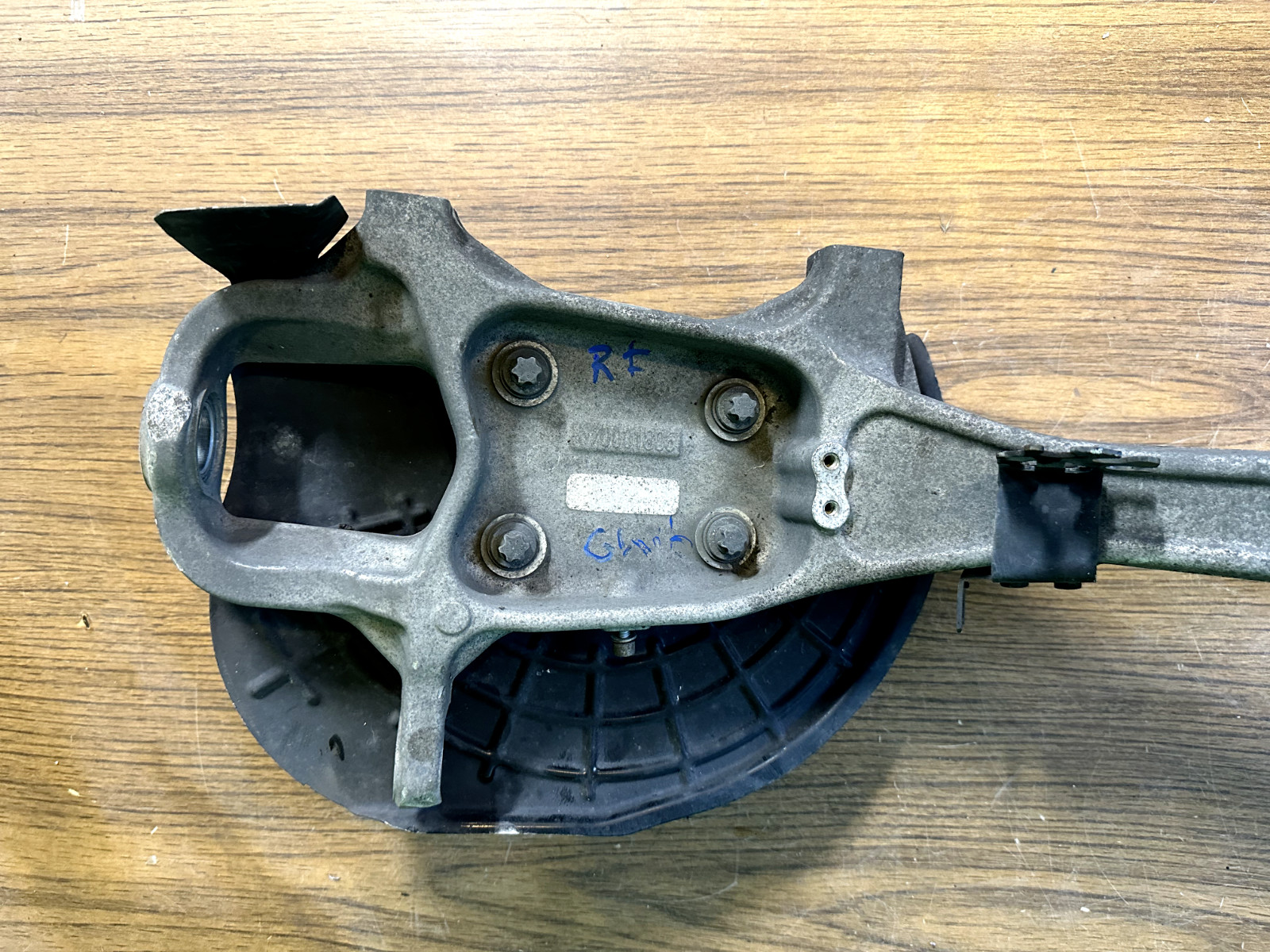 2014-19 Maserati Ghibli RWD Right Front Passenger Spindle Knuckle & Hub Bearing