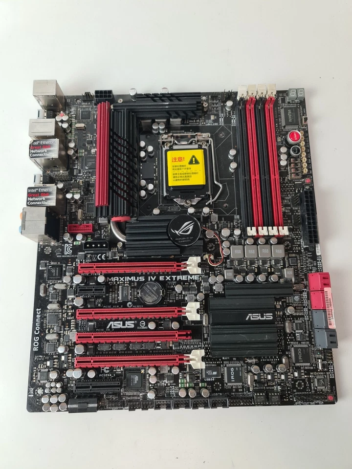 Carte mere asus maximus IV EXTREME socket Intel lga 1155 lga1155 H2 z77 Z68 p67 - Photo 3/4