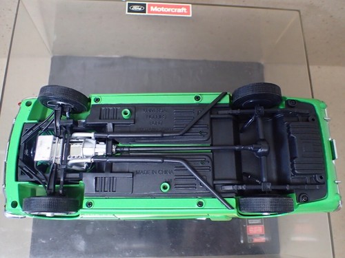 RARE 1/18 FORD MUSTANG 350 GT GREEN UNIVERSAL HOBBIES w/ Motorcraft Display Case - Picture 10 of 24