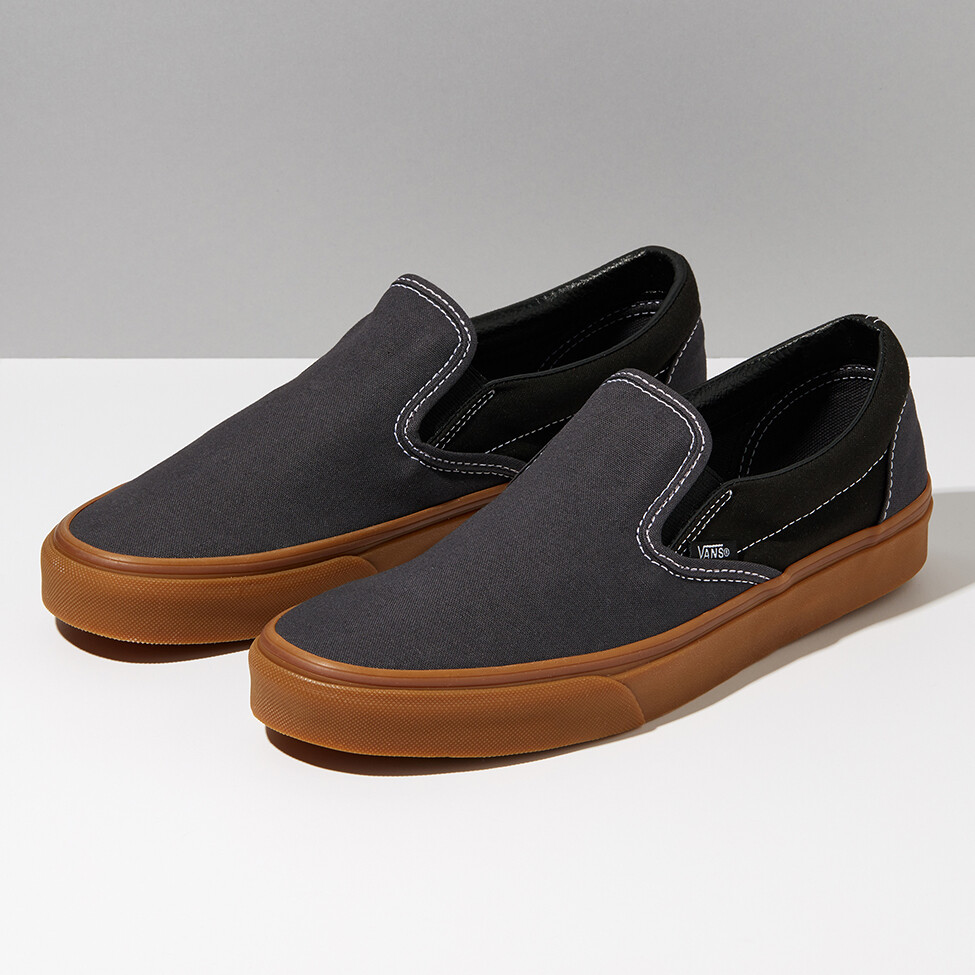 all black vans gum sole
