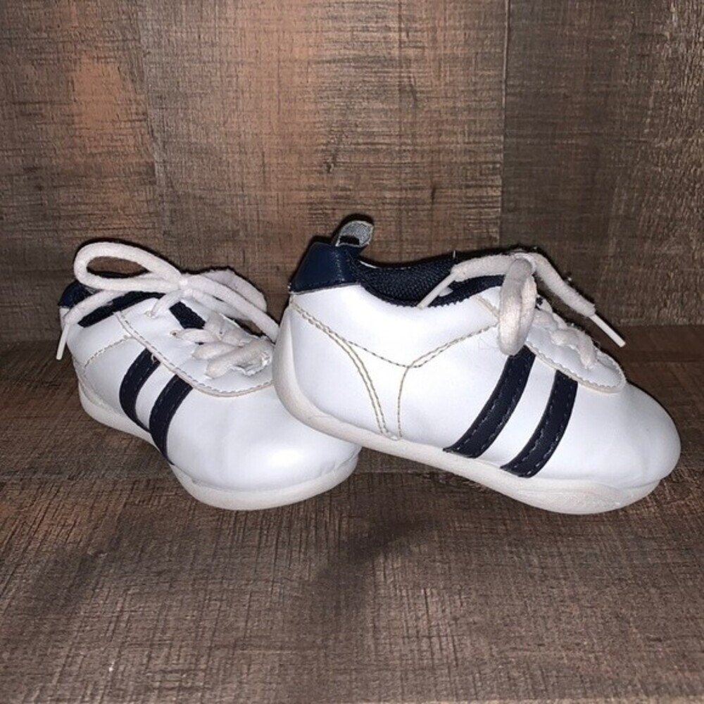 Tender Toes infant sneakers size 4