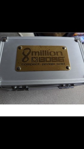 Pre-owned BOSS 8 Effects case 8 million memorial FS For 1 unit only novelty - Picture 2 of 3
