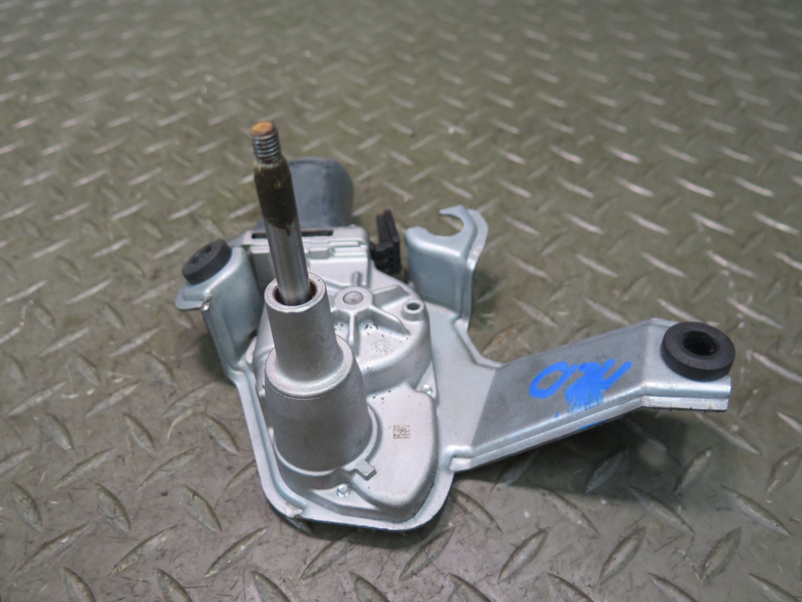 2017-2020 MASERATI LEVANTE M161 REAR TRUNK LID TAILGATE WIPER MOTOR