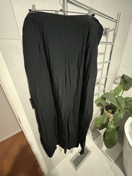 GORMAN BLACK CRINKLED MATERIAL WIDE LEG PANTS SIZE 18 WORN TWICE AS NEW
