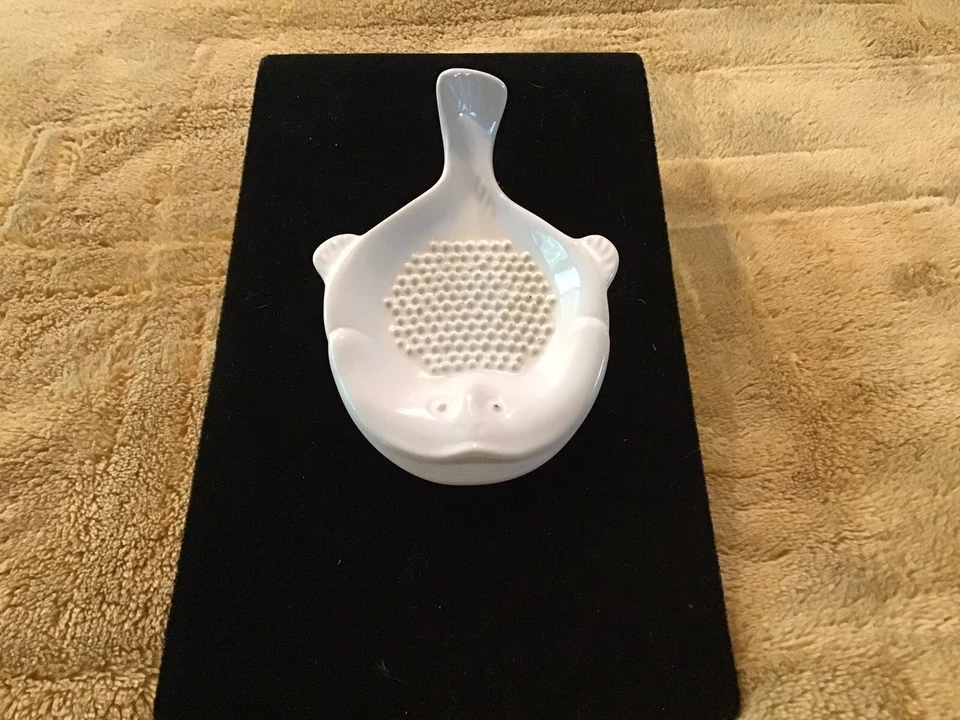 Plato rallador de ajo jengibre platija de pescado porcelana blanca Japón cuñas Foto 3 de 4