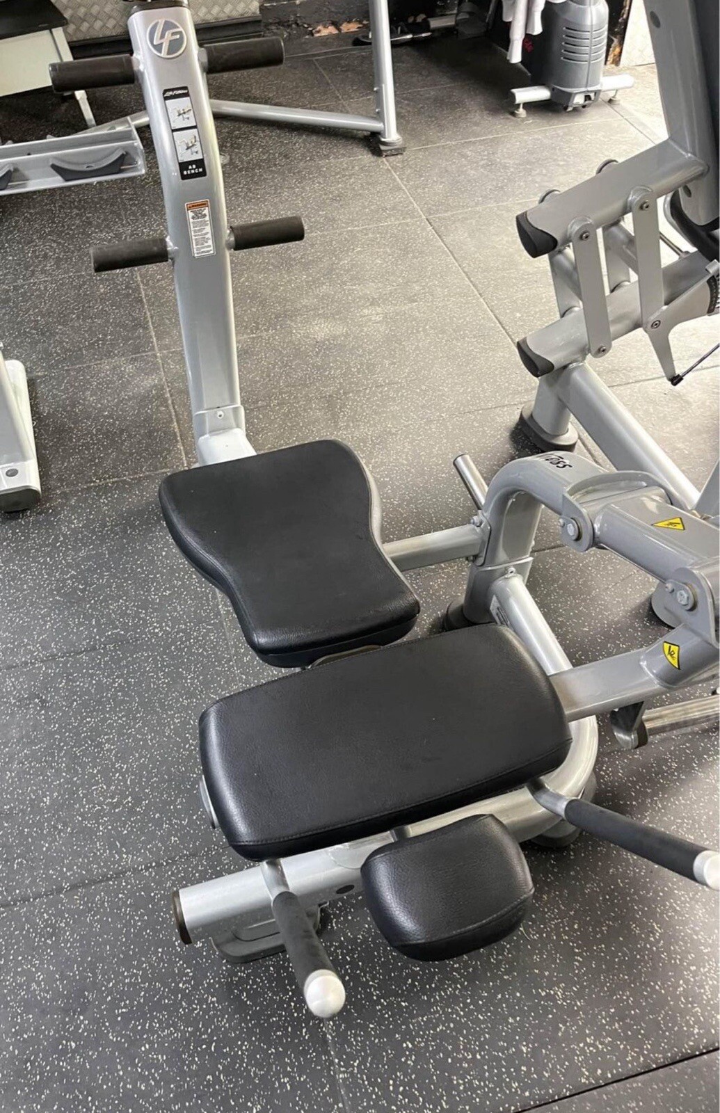 Life Fitness Signature Series Abdominal Crunch Bench Commercial Gym