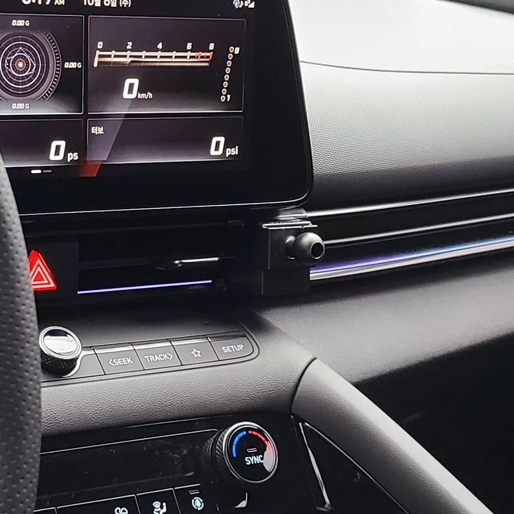 Phone holder 2024 for hyundai elantra