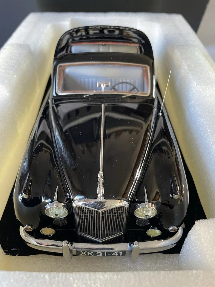 NEO  MODELS   1/18   JAGUAR MK8  MKIII - Immagine 2 di 4