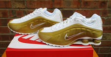 Nike Shox R4 (GS) scarpe da ginnastica oro/bianco sneakers ragazza/ragazzo/donna UK 5 nuove con scatola