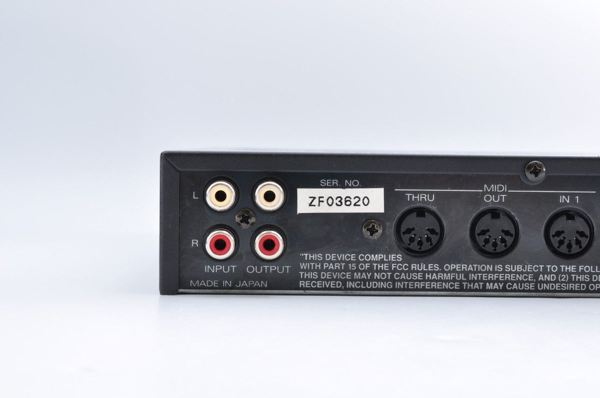 Roland GI-10 Guitar MIDI Interface 1995 Made in Japan w/Adapter