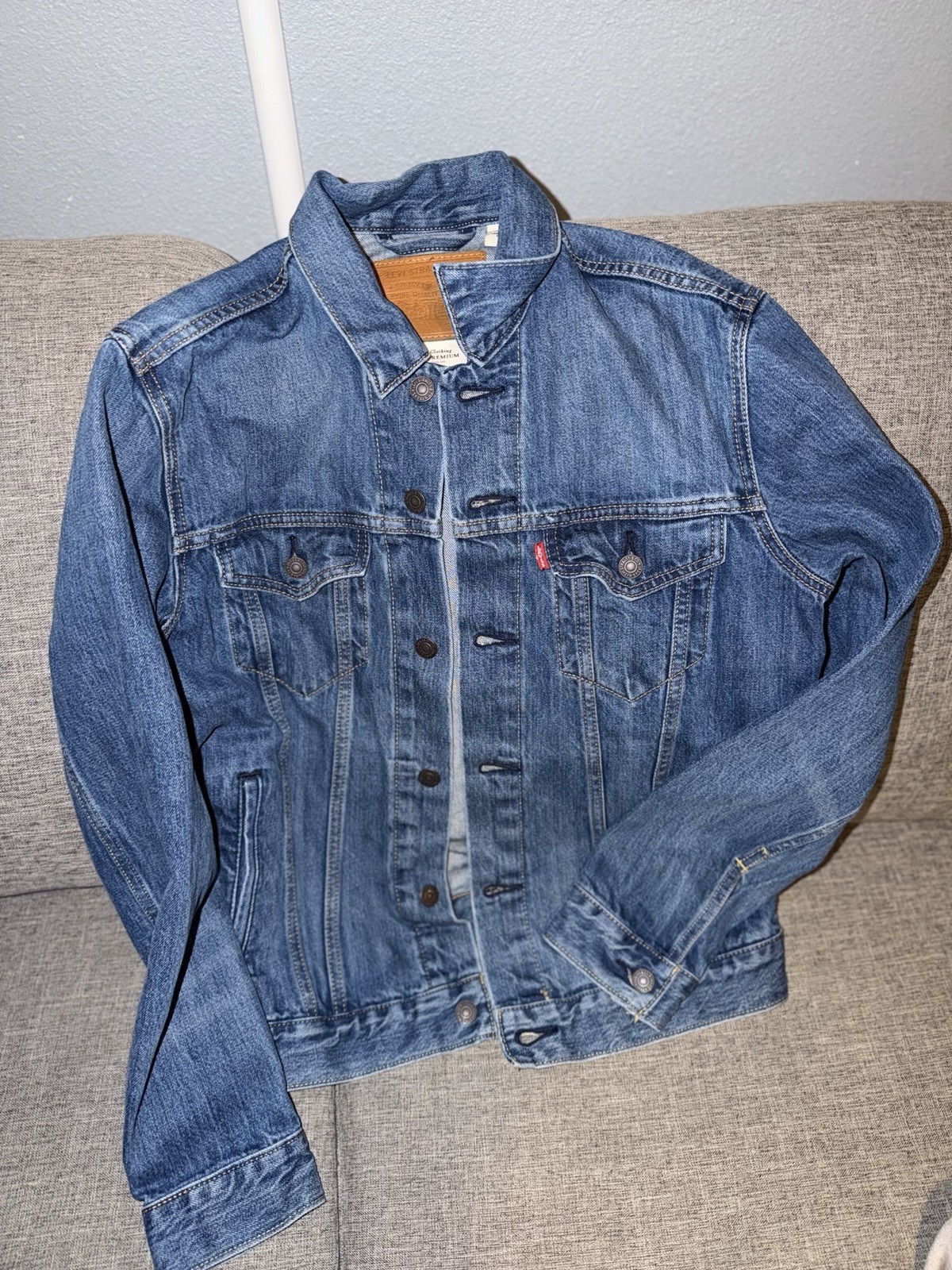 Levi's Premium Men's Blue Trucker Jacket Button Closure Size M