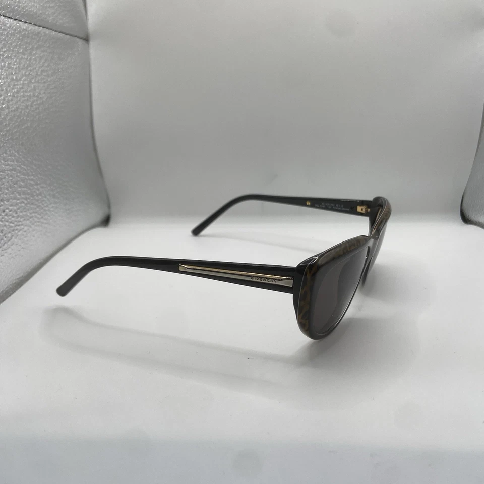 GAFAS DE SOL GIVENCHY GV SGV 766 COL 9X5P NEGRO OJO DE GATO MONTURAS AUTÉNTICAS 56-17 Foto 3 de 4