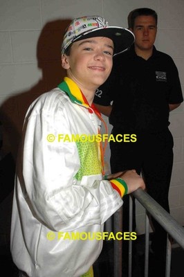 George Sampson seltenes Presse Sammlerstück Promi Foto 9x6 Zoll Nr20199